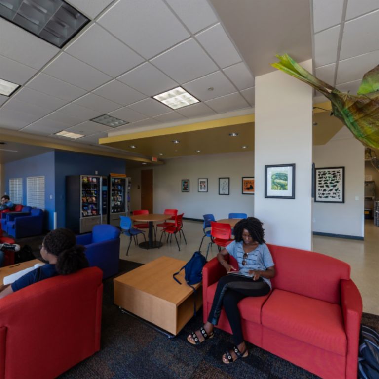 Experience University of WisconsinMilwaukee in Virtual Reality. Press