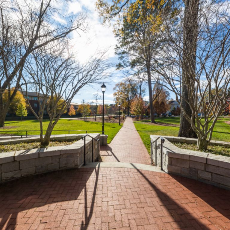 Experience Oxford College of Emory University in Virtual Reality.