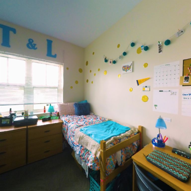 Experience Oxford College of Emory University in Virtual Reality. Press