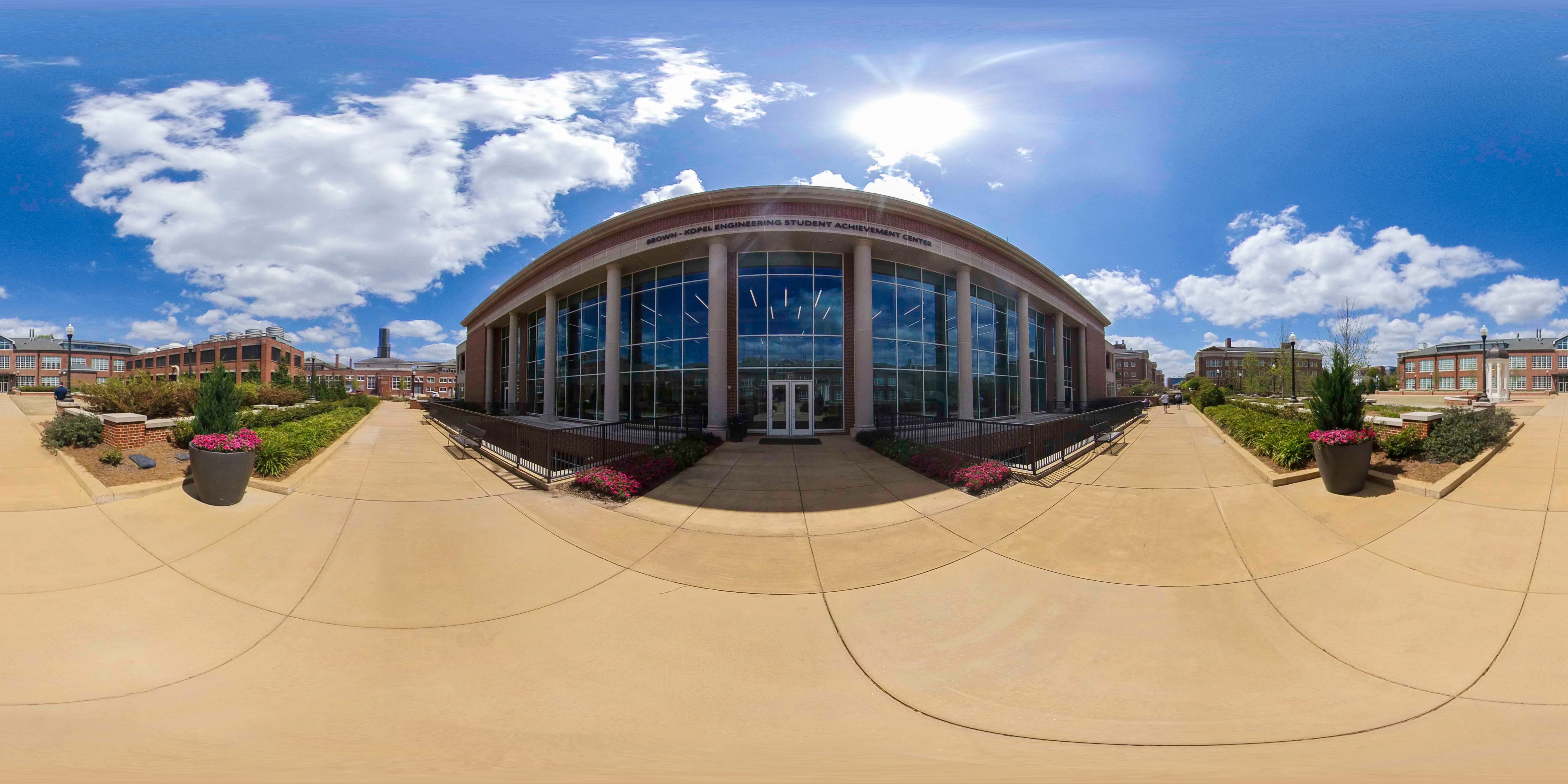 Experience immersive content