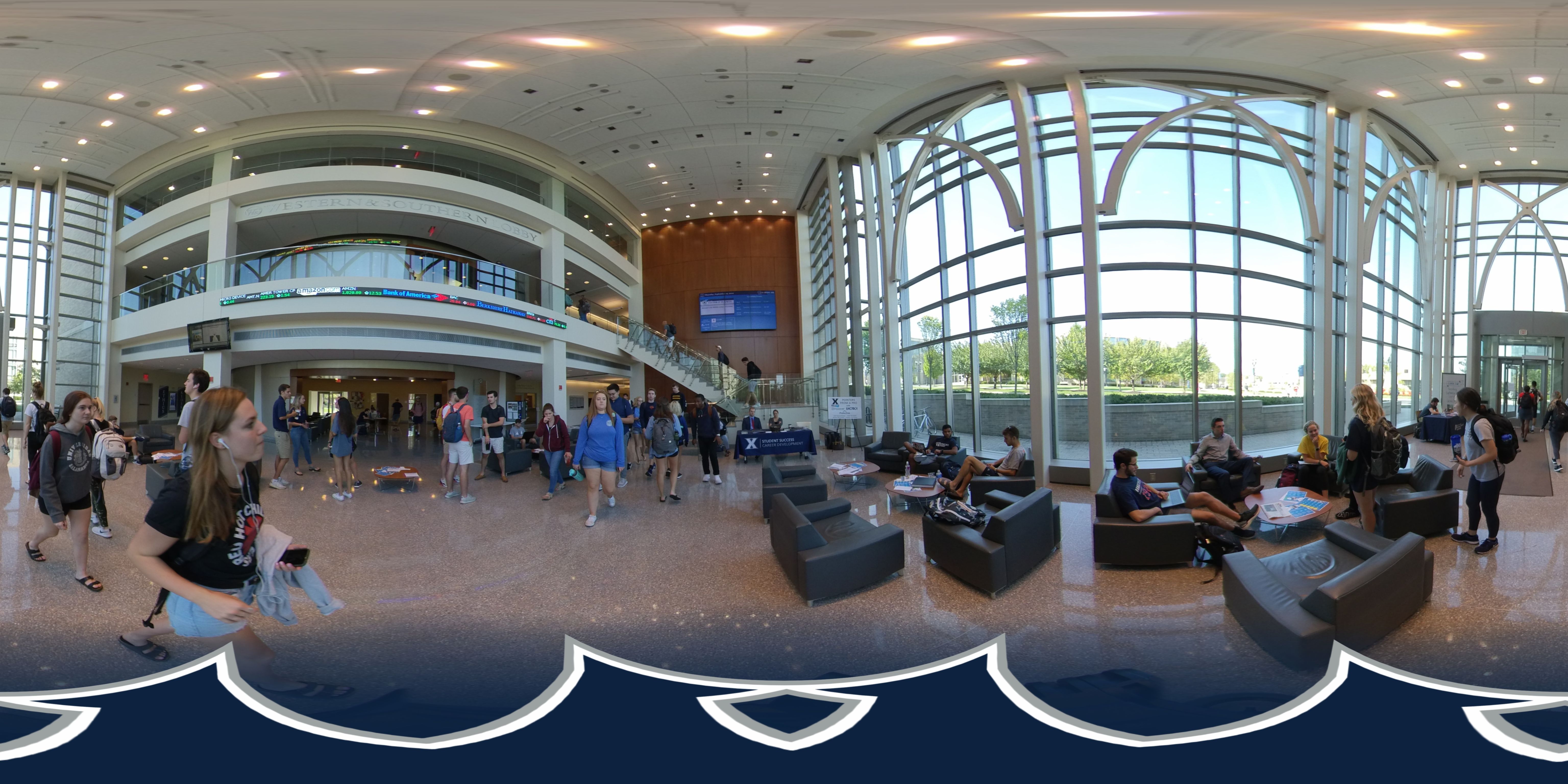 Experience immersive content