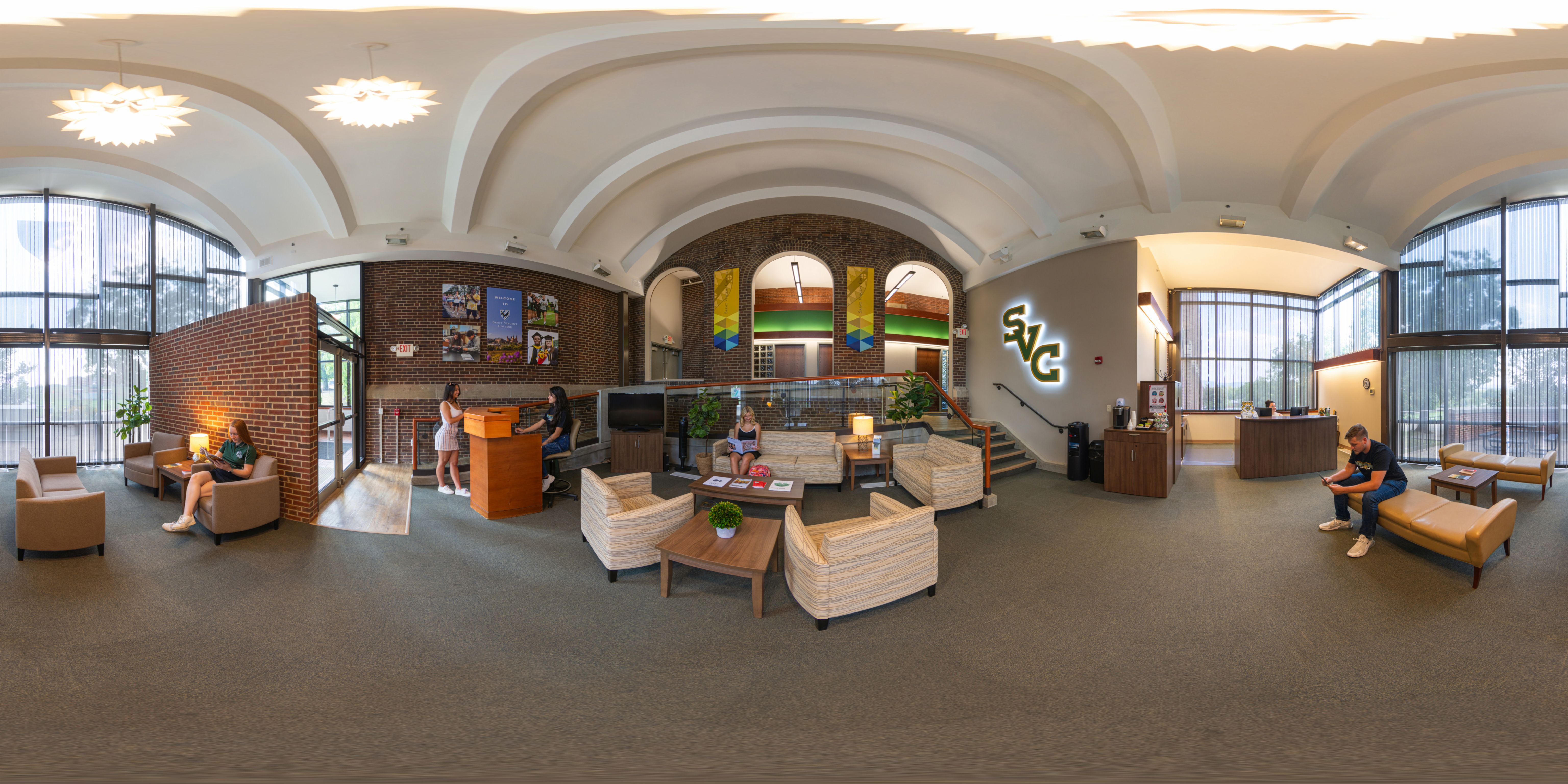 Experience immersive content